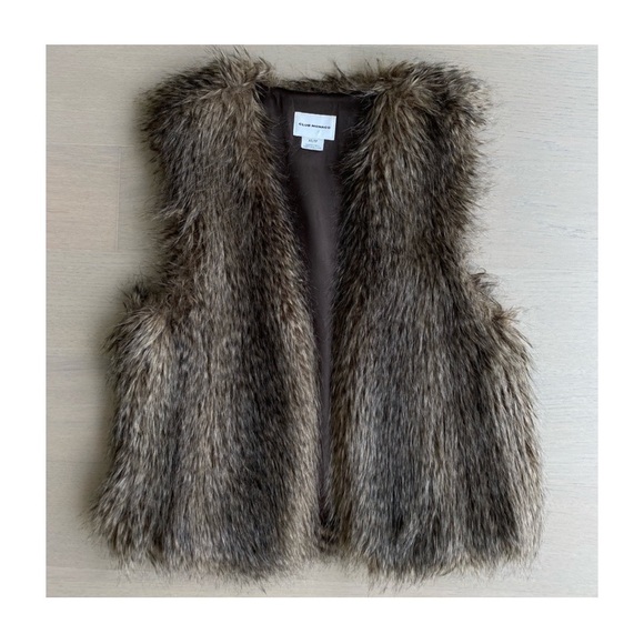 Club Monaco Jackets & Blazers - Club Monaco | Matilda Faux Fur Vest | size XS